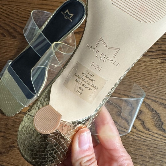 New Marc Fisher Gold Snakeskin Kitten Heels Clear Strap Open Toe Sandals 9.5M - Picture 5 of 5